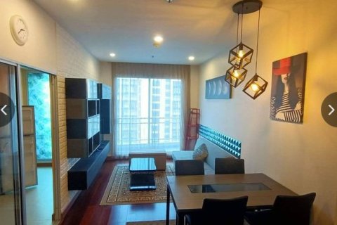 Condo in Bangkok, Thailand, 2 bedrooms  № 157693 - photo 17