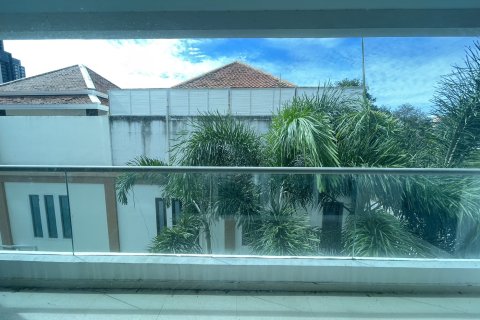 Condo in Pattaya, Thailand, 2 bedrooms  № 157688 - photo 3