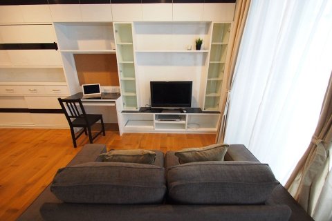 Condo in Bangkok, Thailand, 1 bedroom  № 157687 - photo 2