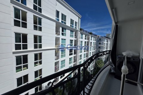 Condominio de 1 dormitorio en Pattaya, Tailandia № 209320 - foto 15