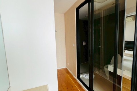 Condo à Watthana, Bangkok, Thaïlande, 2 chambres  № 158145 - photo 4