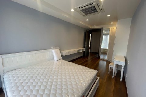 Townhouse in Bang Na, Bangkok, Thailand 4 bedrooms № 158148 - photo 10