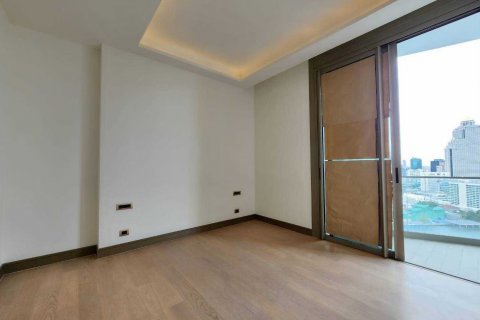 Кондоминиум с 2 спальнями в Кхлонг Сане, Бангкок, Таиланд № 137691 - фото 8