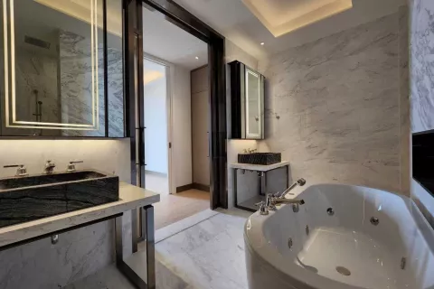 Кондоминиум с 2 спальнями в Кхлонг Сане, Бангкок, Таиланд № 137691 - фото 13