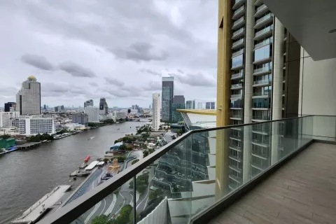 Кондоминиум с 2 спальнями в Кхлонг Сане, Бангкок, Таиланд № 137691 - фото 1