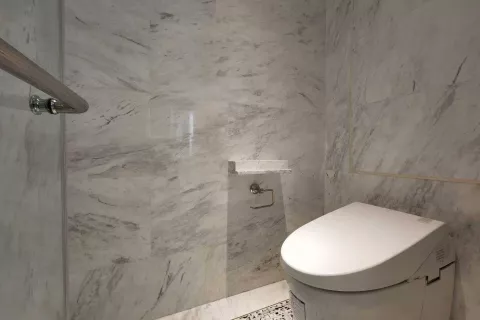 Кондоминиум с 2 спальнями в Кхлонг Сане, Бангкок, Таиланд № 137691 - фото 14