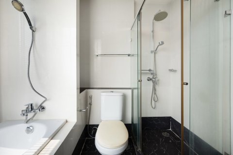 Кондоминиум с 3 спальнями в Кхлонг Сане, Бангкок, Таиланд № 137809 - фото 18