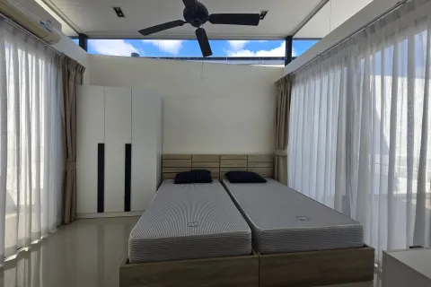 Townhouse in Phuket, Thailand 3 bedrooms № 168988 - photo 21