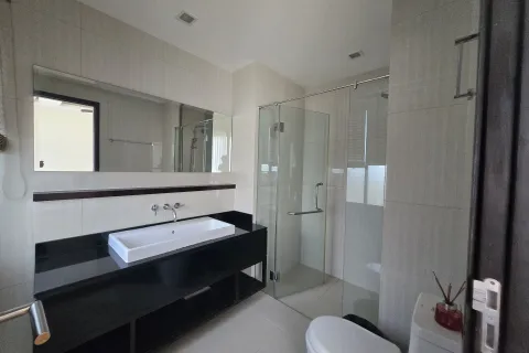 Townhouse in Phuket, Thailand 3 bedrooms № 168988 - photo 17