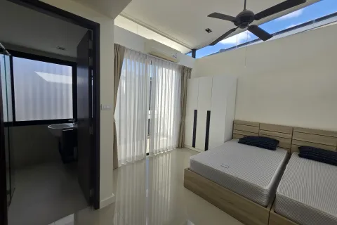 Townhouse in Phuket, Thailand 3 bedrooms № 168988 - photo 20