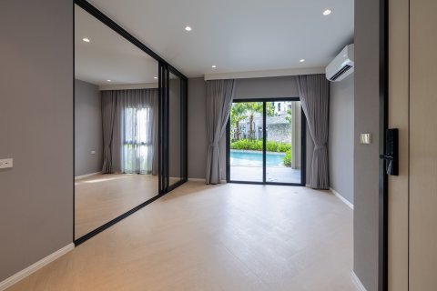 Studio in the Condo in Phuket, Thailand  № 168991 - photo 4