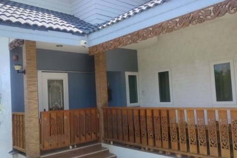 House in Uttaradit, Thailand 7 bedrooms № 168990 - photo 10