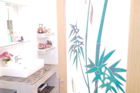 House in Uttaradit, Thailand 7 bedrooms № 168990 - photo 11