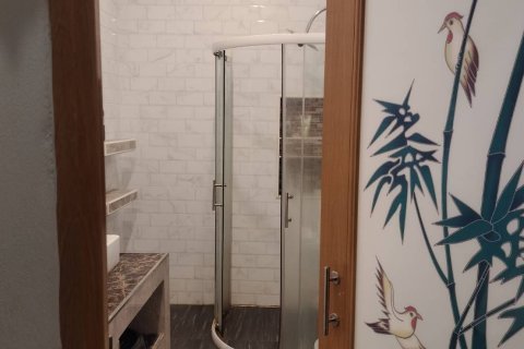 House in Uttaradit, Thailand 7 bedrooms № 168990 - photo 7