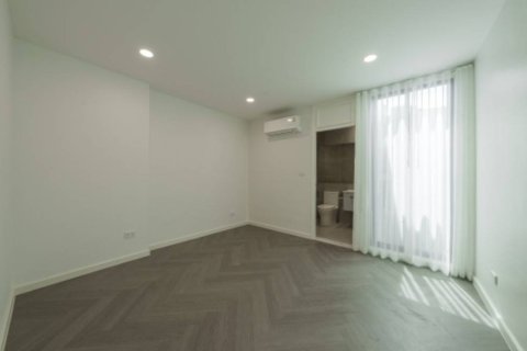Reihenhaus in Phra Khanong, Bangkok, Thailand 3 Schlafzimmer № 214251 - Foto 15