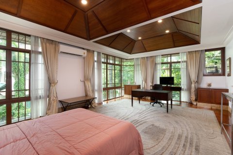 Haus in Phra Khanong, Bangkok, Thailand 5 Schlafzimmer № 214252 - Foto 15