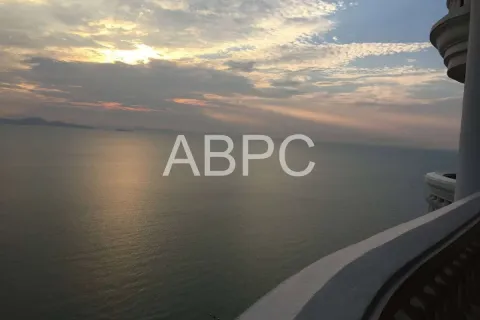 Condominio de 3 dormitorios en Pattaya, Tailandia № 211707 - foto 2
