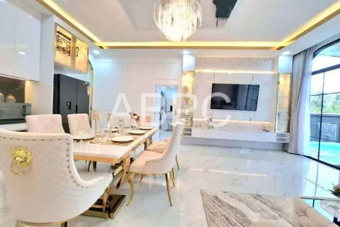 Casa de 3 dormitorios en Pattaya, Tailandia № 211705 - foto 4