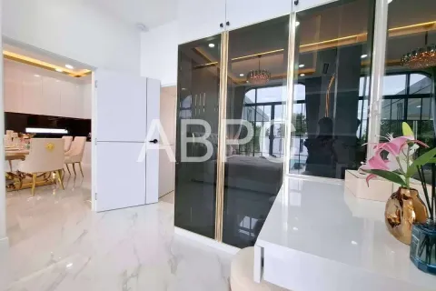 Casa de 3 dormitorios en Pattaya, Tailandia № 211705 - foto 9