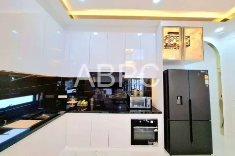 Casa de 3 dormitorios en Pattaya, Tailandia № 211705 - foto 8