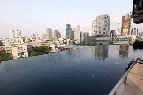 Studio dans le Condo à Khlong Toei, Bangkok, Thaïlande  № 156755 - photo 8
