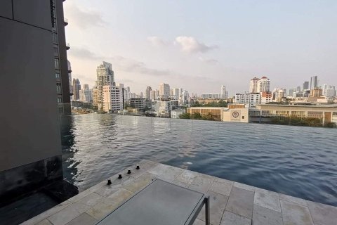 Studio dans le Condo à Khlong Toei, Bangkok, Thaïlande  № 156755 - photo 7