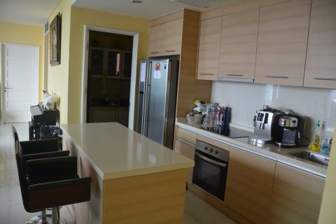 Condo à Khlong Toei, Bangkok, Thaïlande, 3 chambres  № 156757 - photo 10