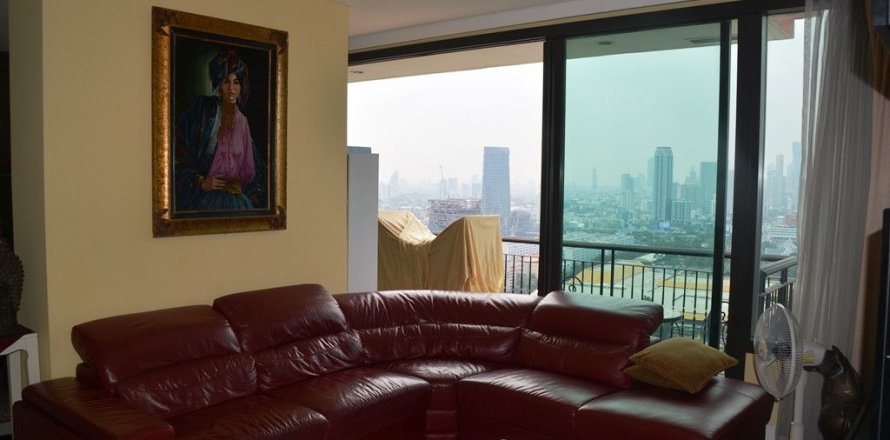 Condo à Khlong Toei, Bangkok, Thaïlande, 3 chambres  № 156757