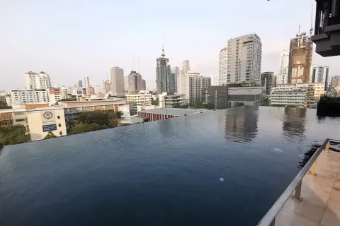 Studio in the Condo in Khlong Toei, Bangkok, Thailand  № 156754 - photo 8