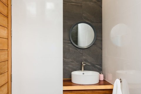Villa in Ko Samui, Thailand 3 bedrooms № 180188 - photo 8