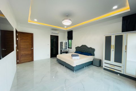 Villa in Ko Samui, Thailand 5 bedrooms № 180190 - photo 6