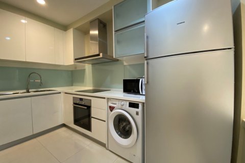 Condo in Watthana, Bangkok, Thailand, 3 bedrooms  № 134080 - photo 7