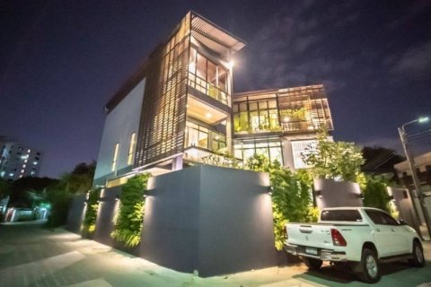 Вилла в Пхракханонге, Бангкок, Таиланд с 5 спальнями  № 134079 - фото 20