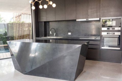 Вилла в Пхракханонге, Бангкок, Таиланд с 5 спальнями  № 134079 - фото 4