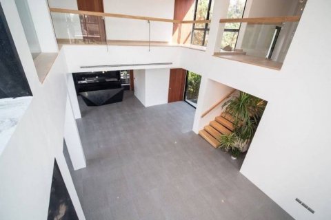 Вилла в Пхракханонге, Бангкок, Таиланд с 5 спальнями  № 134079 - фото 3