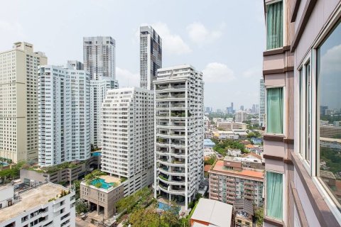 Condo in Watthana, Bangkok, Thailand, 2 bedrooms  № 134084 - photo 8