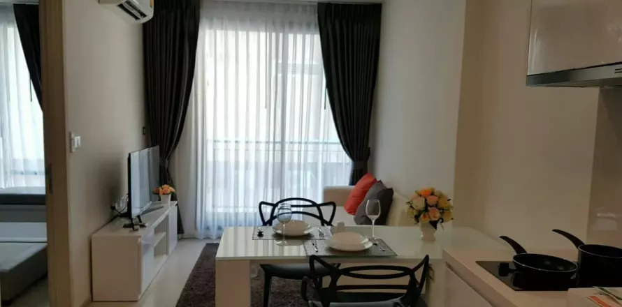 Studio dans le Condo à Khlong Toei, Bangkok, Thaïlande № 145582