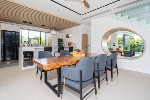 Villa in Phuket, Thailand 5 bedrooms № 145580 - photo 3