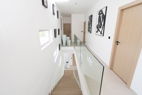 Villa in Phuket, Thailand 5 bedrooms № 145580 - photo 26