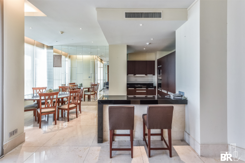 Condo in Bangkok, Thailand, 2 bedrooms № 184624 - photo 2