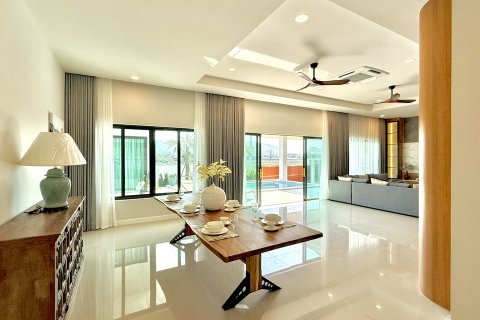 Villa in Hua Hin, Thailand 3 bedrooms № 169841 - photo 6