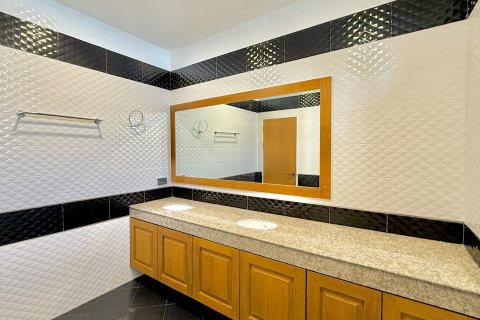 Villa in Hua Hin, Thailand 3 bedrooms № 169841 - photo 14