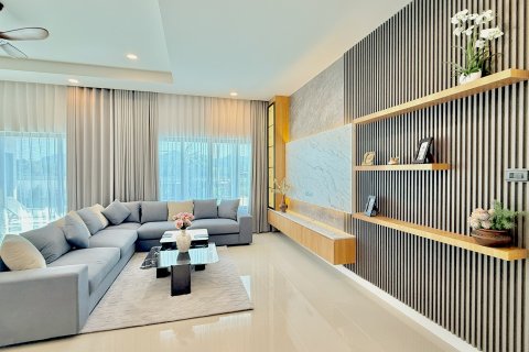 Villa in Hua Hin, Thailand 3 bedrooms № 169841 - photo 3