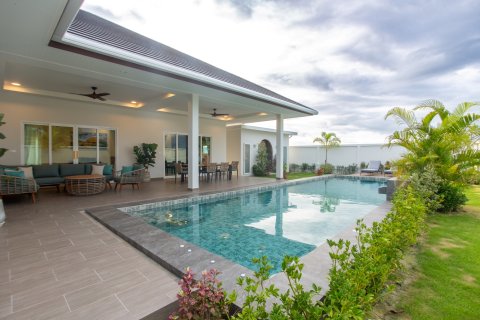 Villa in Hua Hin, Thailand 3 bedrooms № 169844 - photo 5