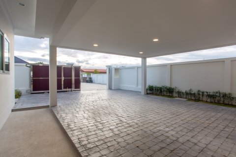 Villa in Hua Hin, Thailand 3 bedrooms № 169844 - photo 27