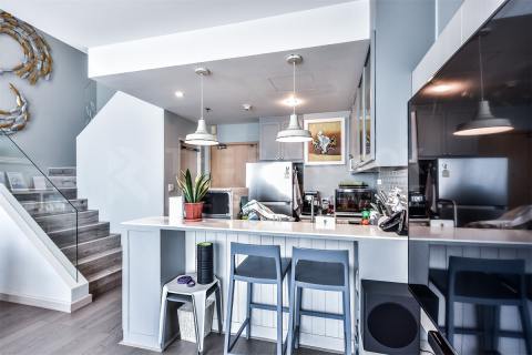 Condo in Bangkok, Thailand, 1 bedroom  № 184964 - photo 3