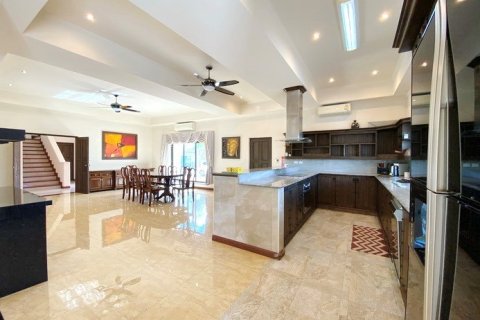 Haus in Pattaya, Thailand 6 Schlafzimmer № 223081 - Foto 6