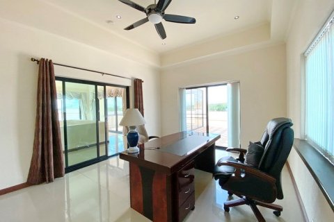 Haus in Pattaya, Thailand 6 Schlafzimmer № 223081 - Foto 16