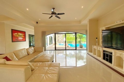 Haus in Pattaya, Thailand 6 Schlafzimmer № 223081 - Foto 3