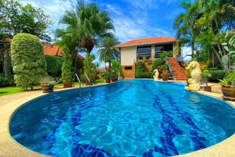Haus in Pattaya, Thailand 4 Schlafzimmer № 223084 - Foto 15